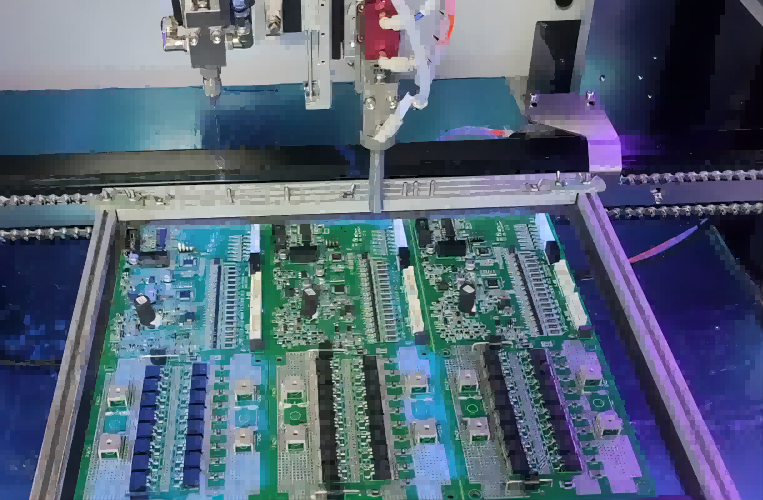 SMT加工廠中的三防漆注意事項簡述 SMT加工廠中的三防漆注意事項簡述